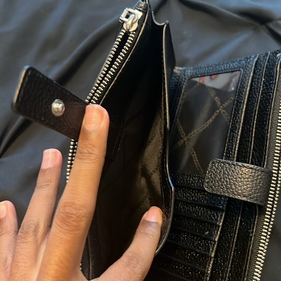 Brand New Black Michael Kors Wristlet - Picture 5 of 10